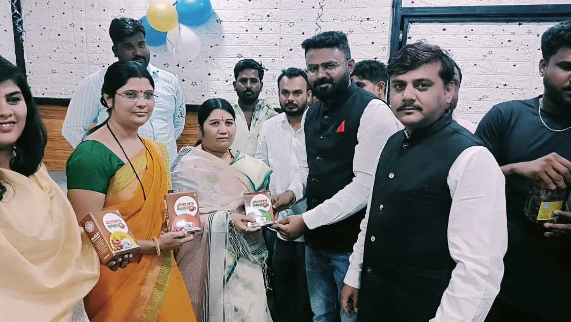 Jaggery Adda franchise support and outlet handover